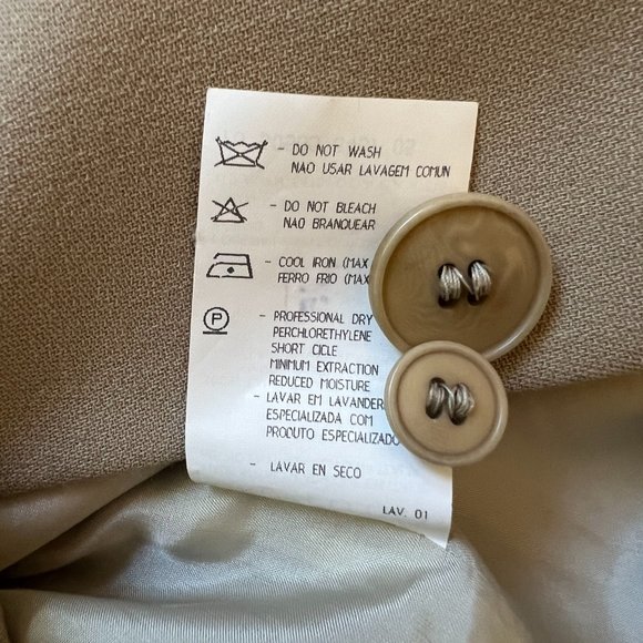 Giorgio Armani Le Collezioni Stone Wool  2 Piece Skirt Suit 14 - Picture 6 of 15